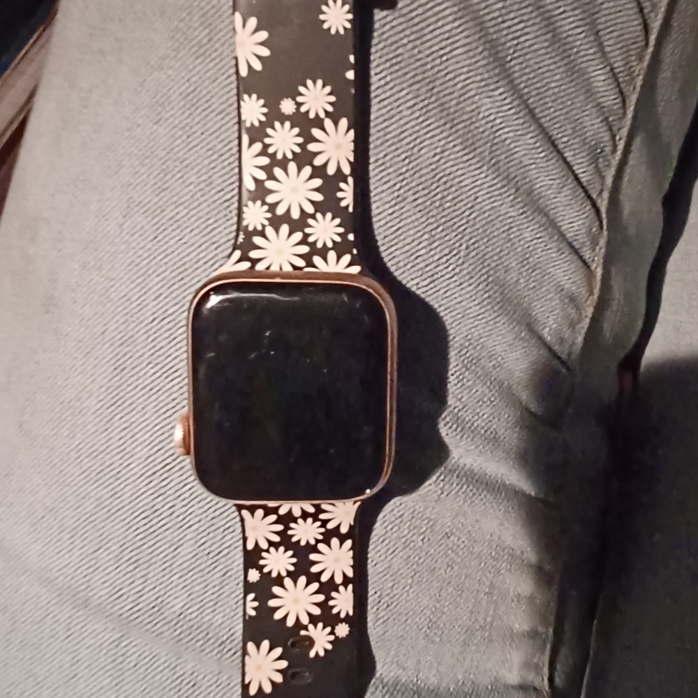 Apple smart watch series 4
